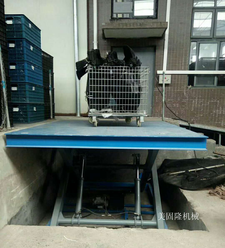 天门固定式升降货梯厂家